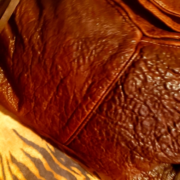 TYLIE MALIBU Dist.Peb. Brown Leather Handbag - Picture 6 of 11